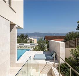 4-Bedroom Luxury Villa with Heated Pool, Ciovo near Trogir – Sleeps 8